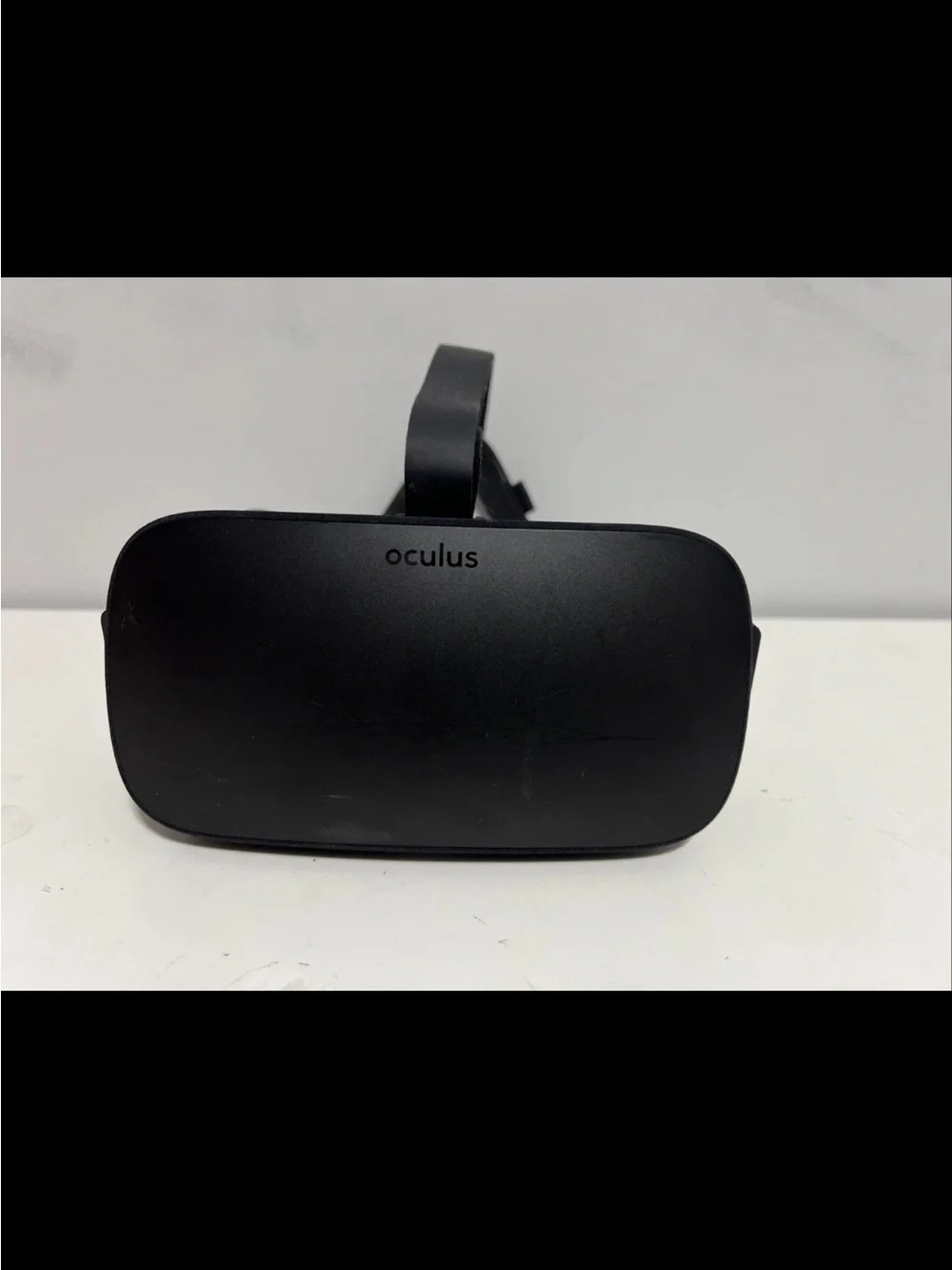 Oculus Black VR Headset with Adjustable Strap